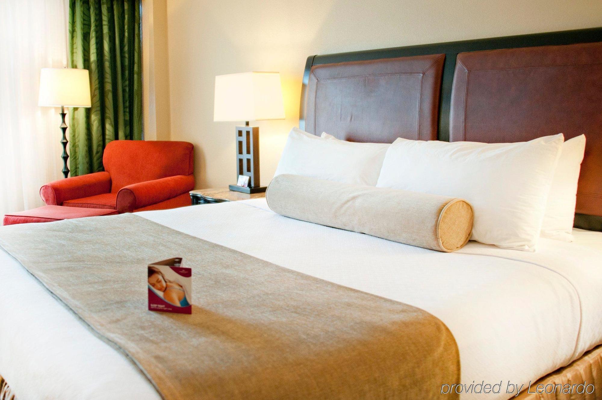 Hotel Crowne Plaza Pensacola Grand Extérieur photo