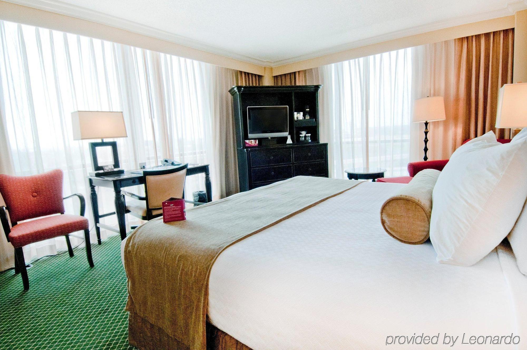 Hotel Crowne Plaza Pensacola Grand Extérieur photo