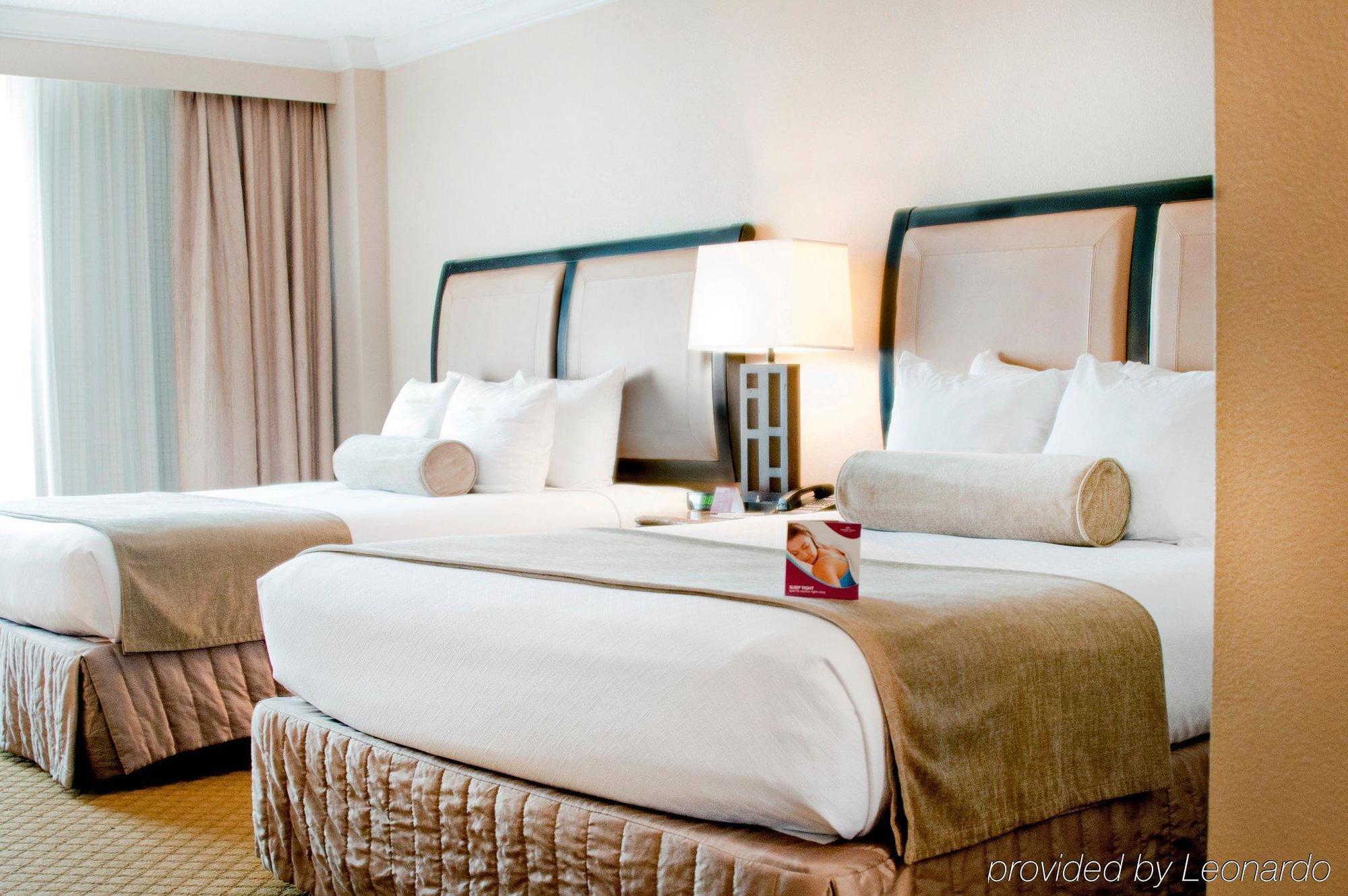 Hotel Crowne Plaza Pensacola Grand Extérieur photo