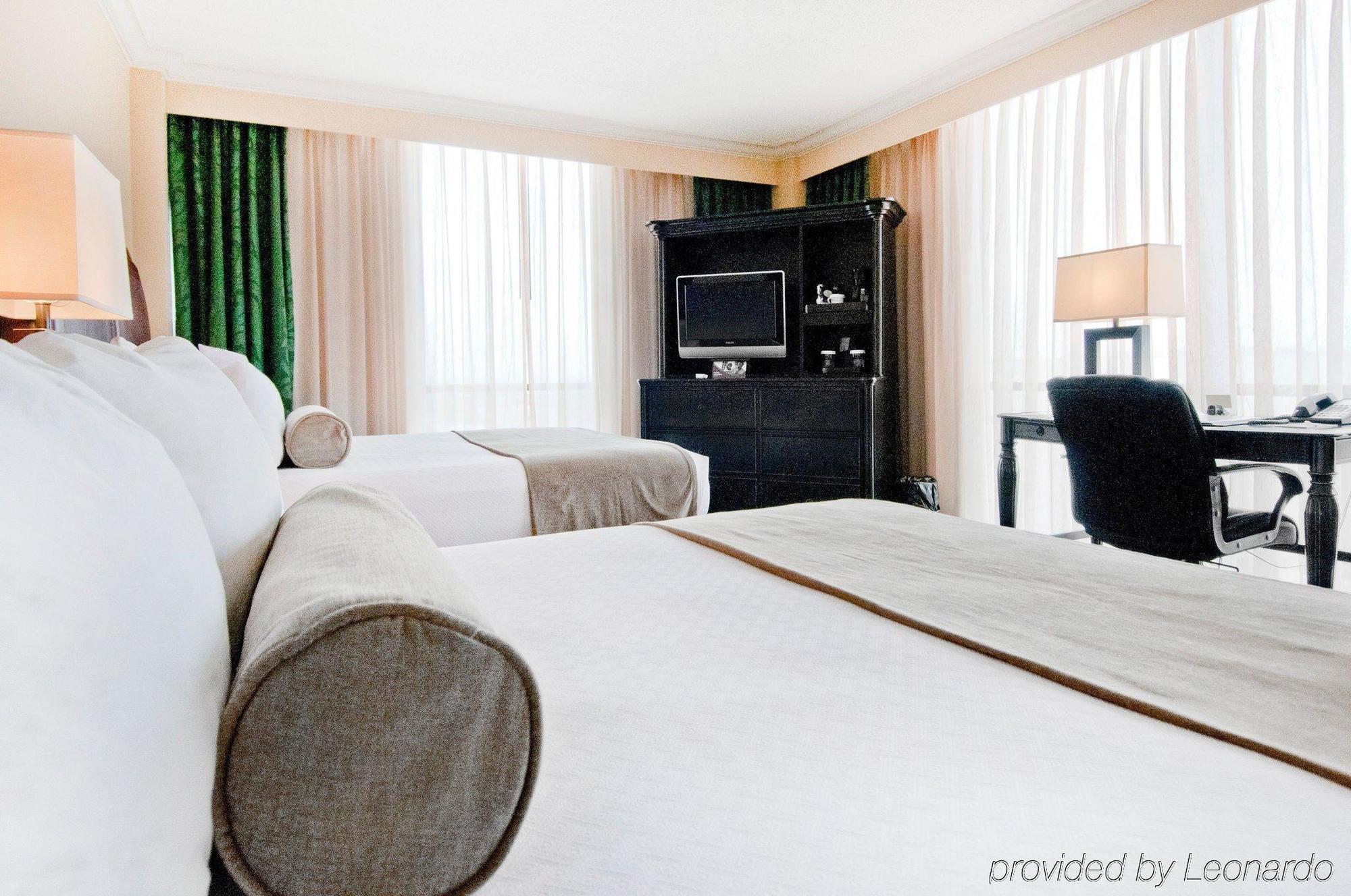 Hotel Crowne Plaza Pensacola Grand Extérieur photo