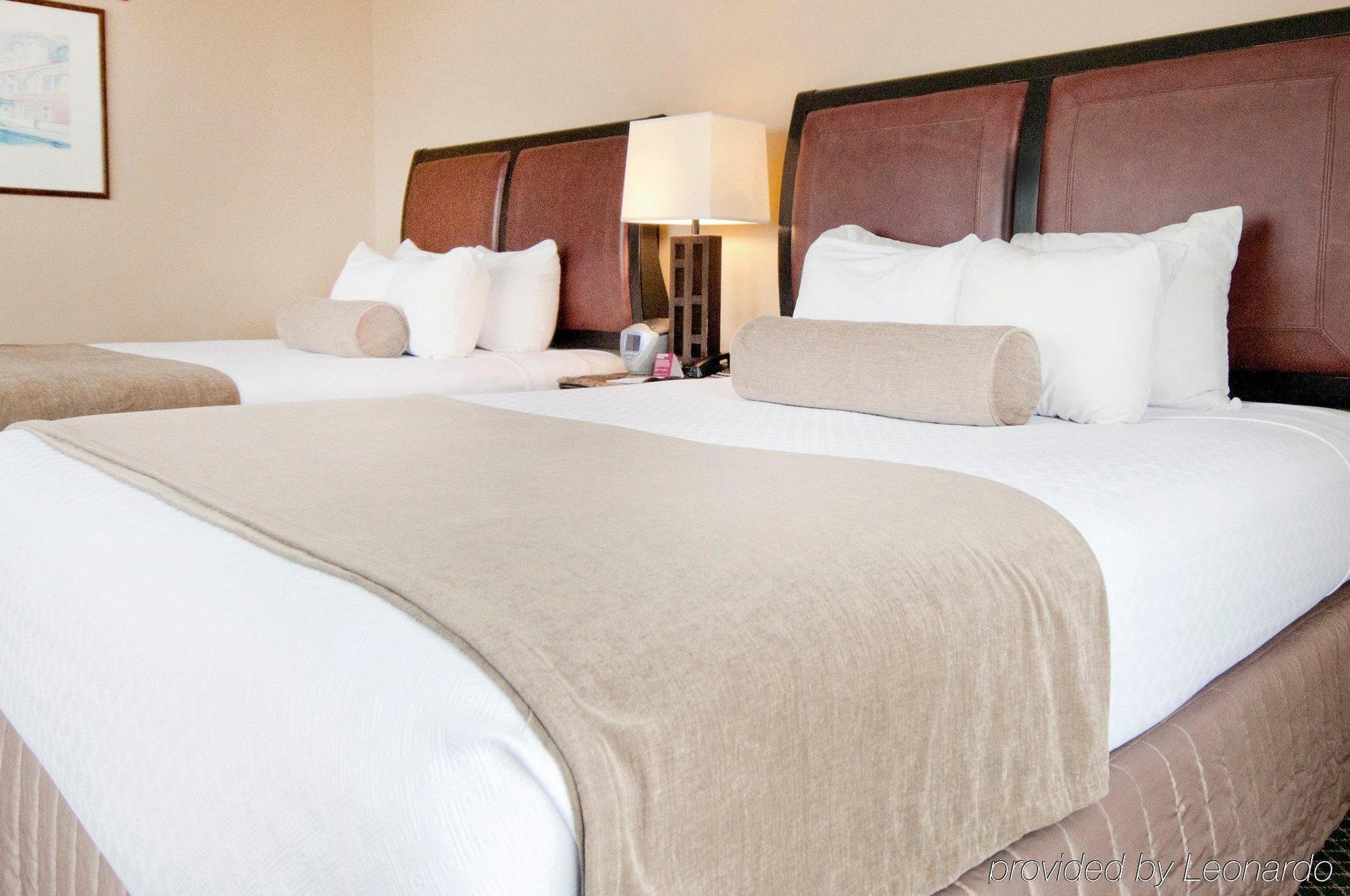 Hotel Crowne Plaza Pensacola Grand Extérieur photo